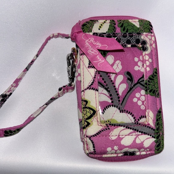 {Vera Bradley} All in One Wristlet, Priscilla Pink - Picture 2 of 9